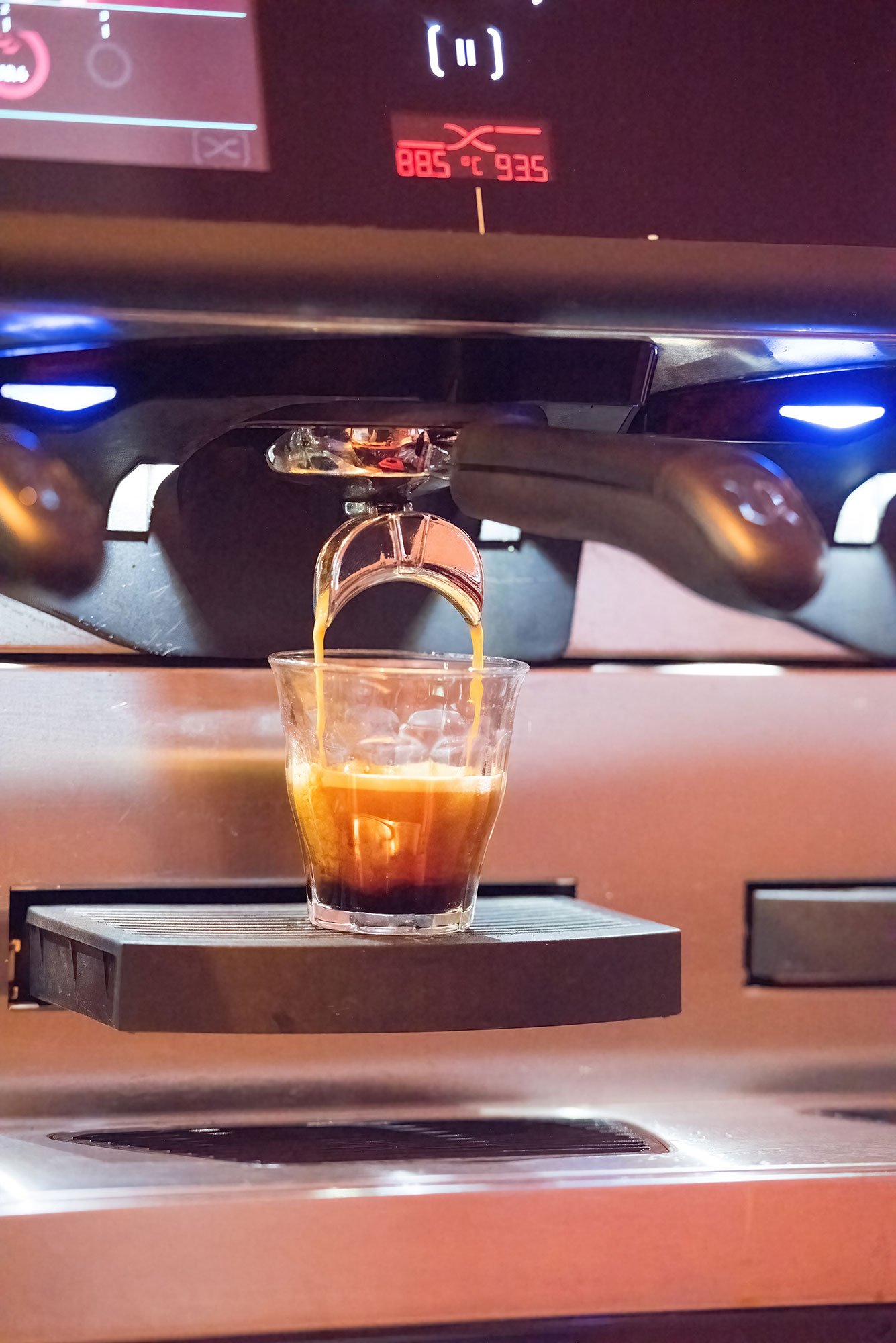 2035f-artcafe-inside